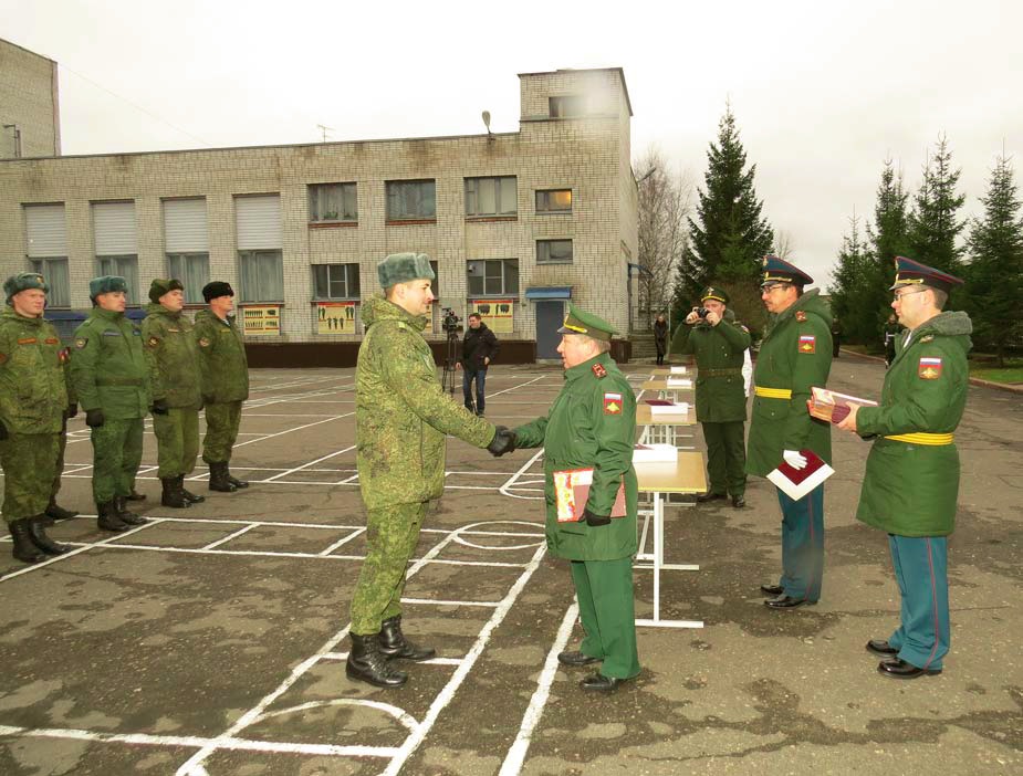 Воинские части связи. Учебный центр Вайялово. Гатчина Вайялово учебный центр. Учебный центр ЗРВ новый Учхоз. Военная часть 55603 Гатчина.