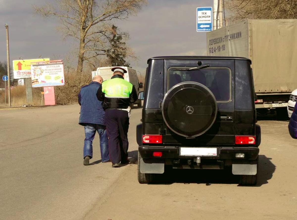 В Гатчине за долги будут отбирать машину? - Гатчинская правда