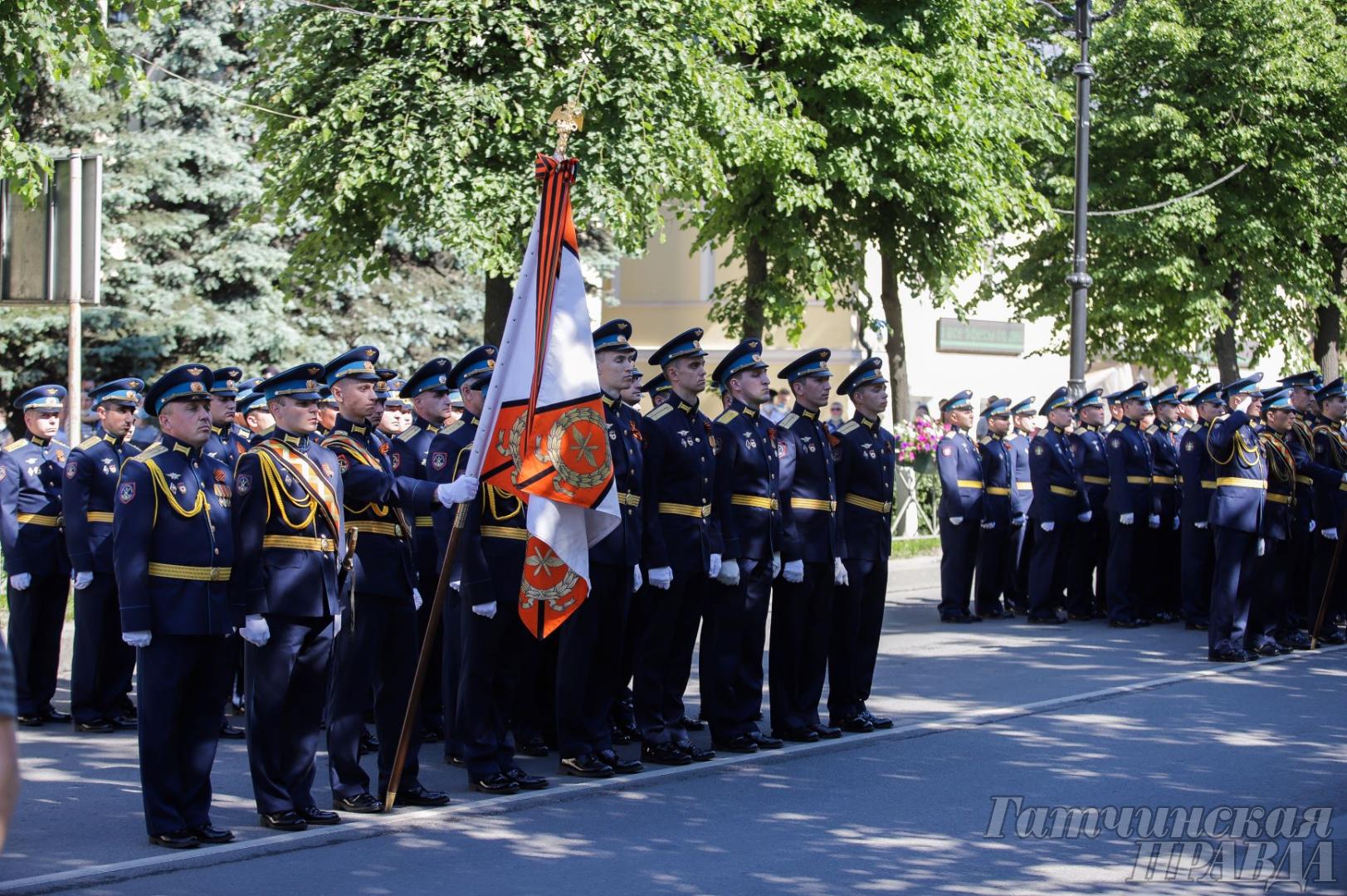 В Гатчине прошел Парад Победы | 24.06.2020 | Гатчина - БезФормата