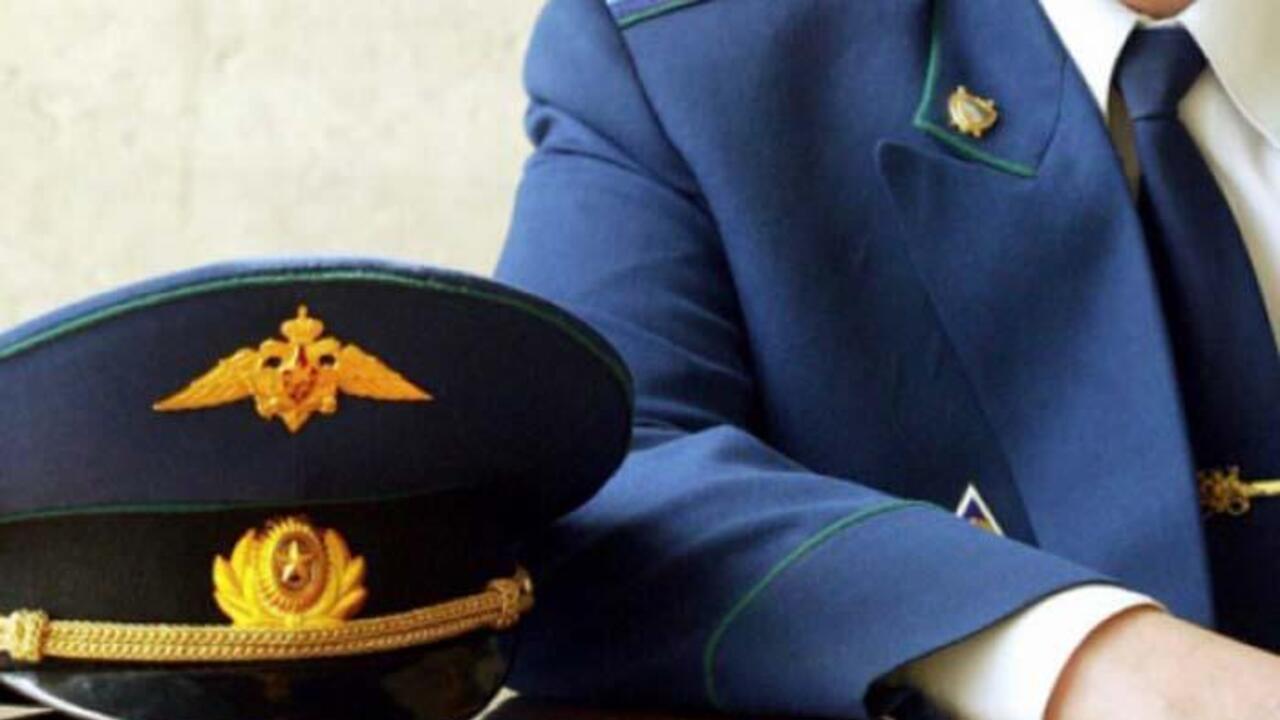 Не дожидаясь, пока дом пойдёт под снос