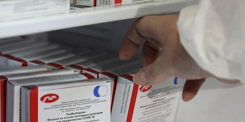 В Гатчинскую КМБ поступила вакцина «ЭпиВакКорона»