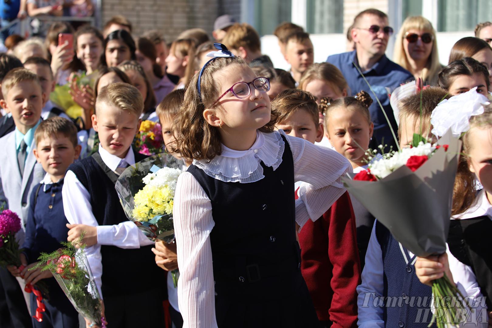 Президент Владимир Путин поручил начать единовременные выплаты на школьников со 2 августа