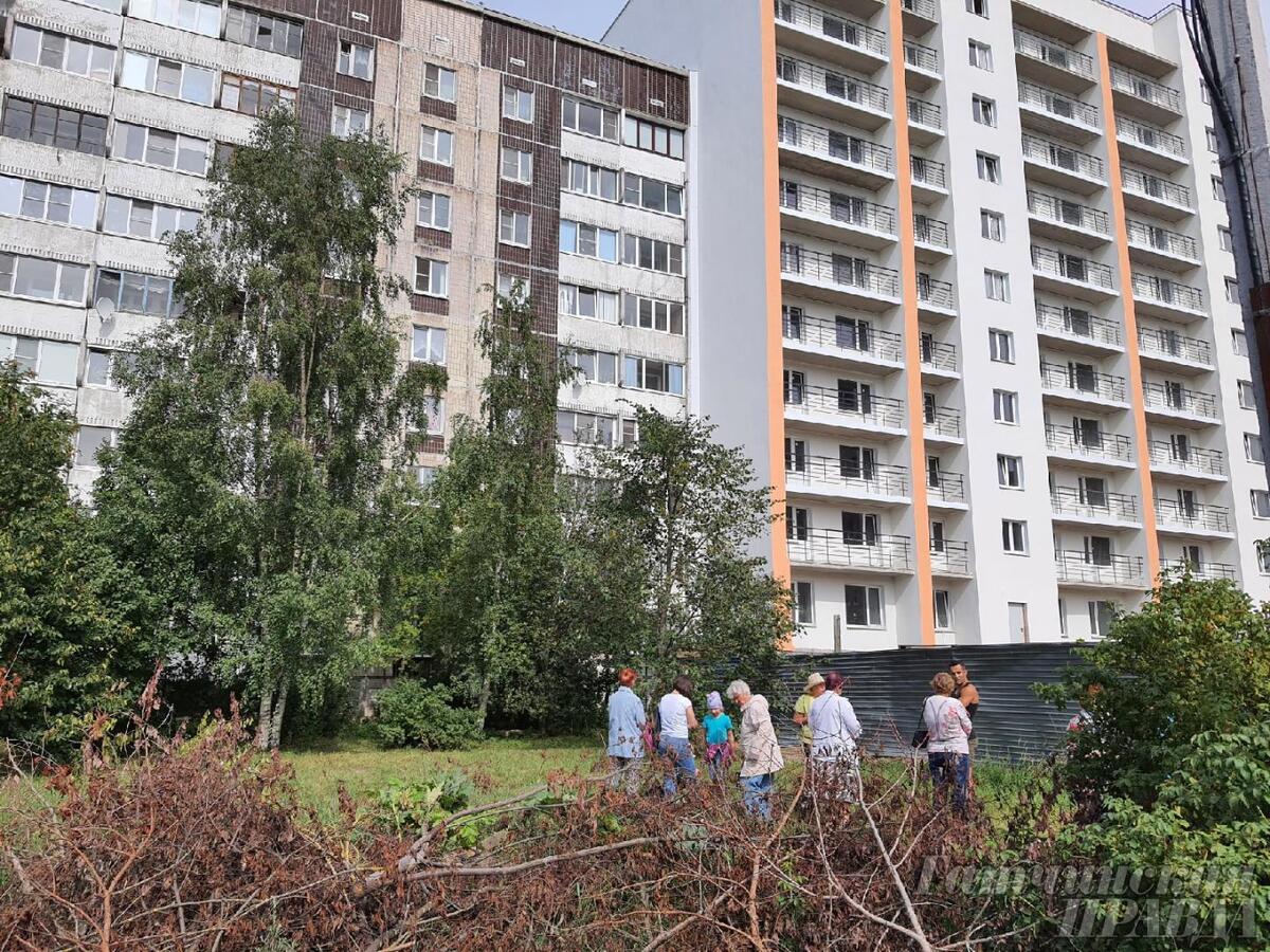 Кому – долгожданное жильё, а кому – парковка под окнами - Гатчинская правда