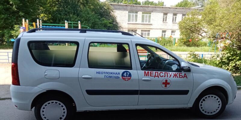 Больницы Ленинградской области получили 180 автомобилей