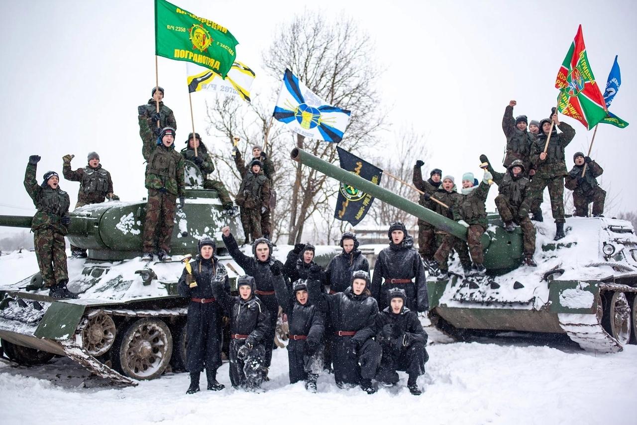 Гатчинцы одержали победу на военно-спортивном слете, посвященном подвигу Колобанова