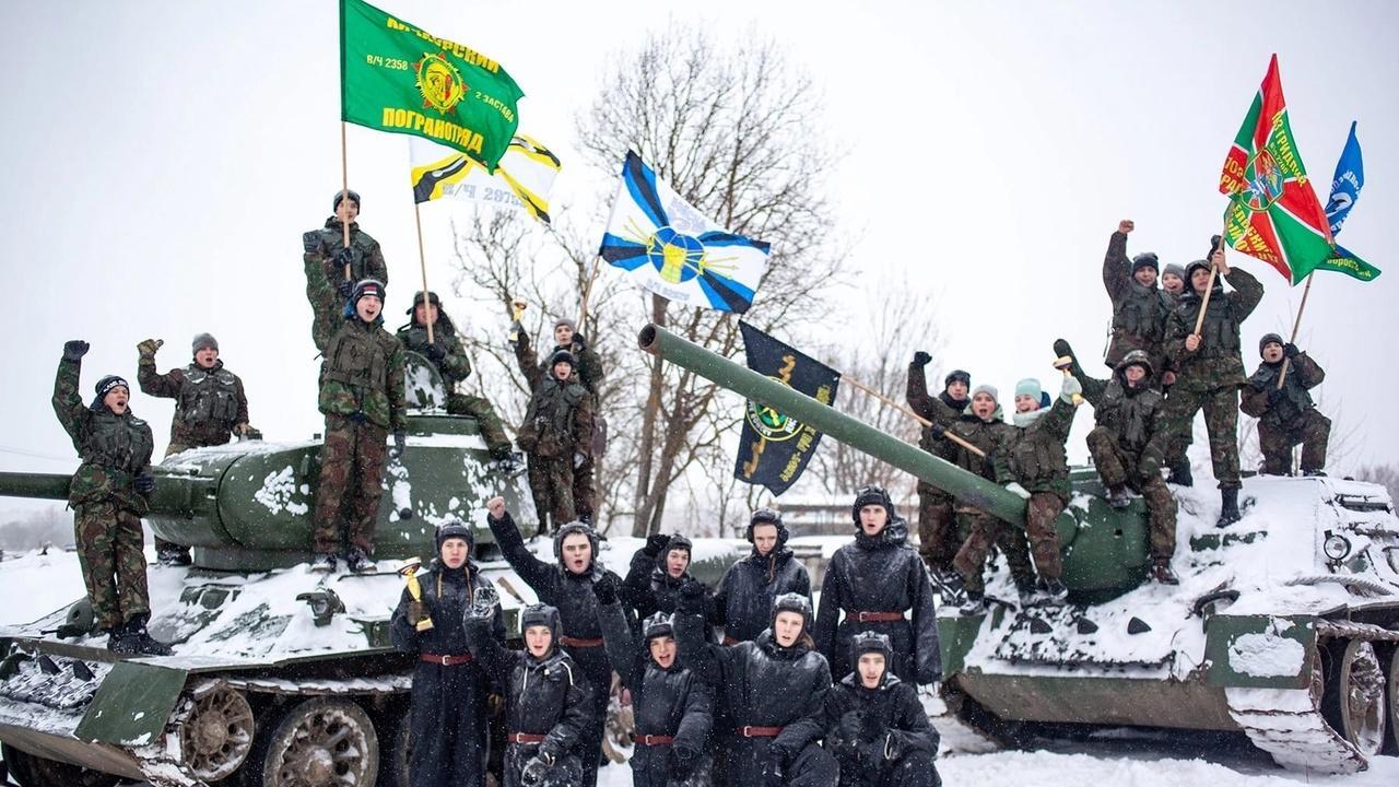 Гатчинцы одержали победу на военно-спортивном слете, посвященном подвигу Колобанова