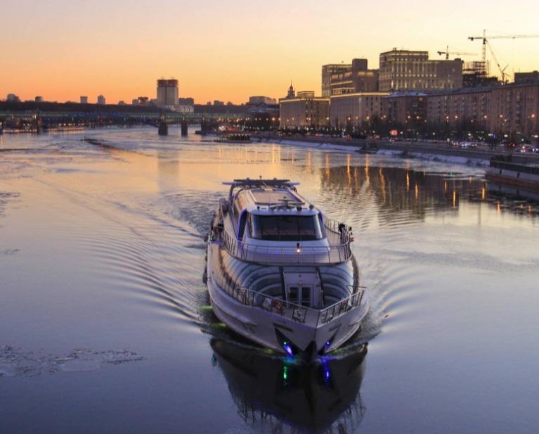 Круизы на яхтах по Москва-реке