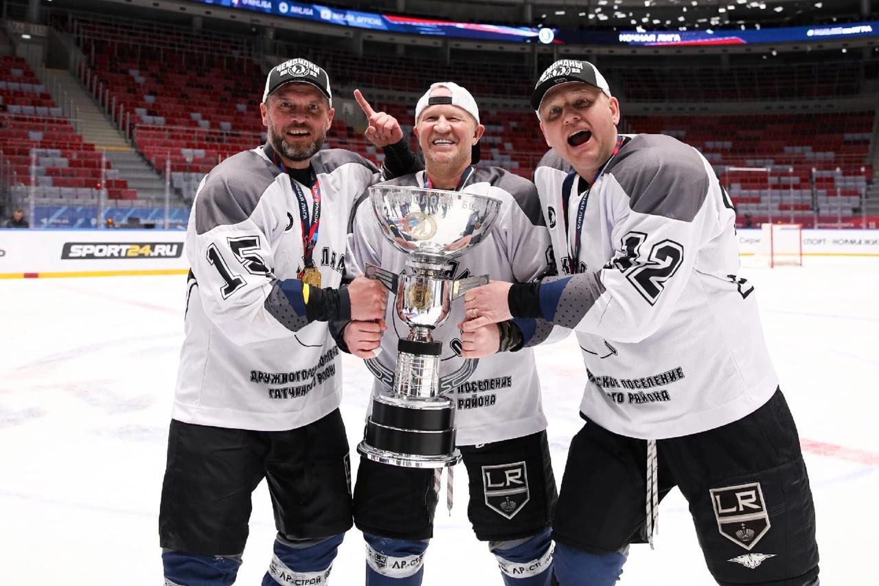«Лампово» — чемпион ночной хоккейной лиги