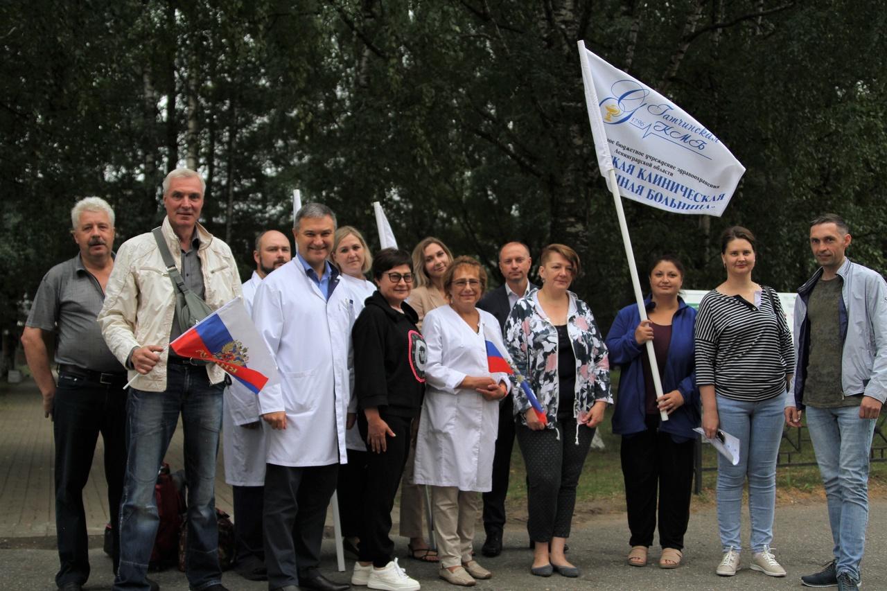 Новая команда медиков отправилась в Енакиево