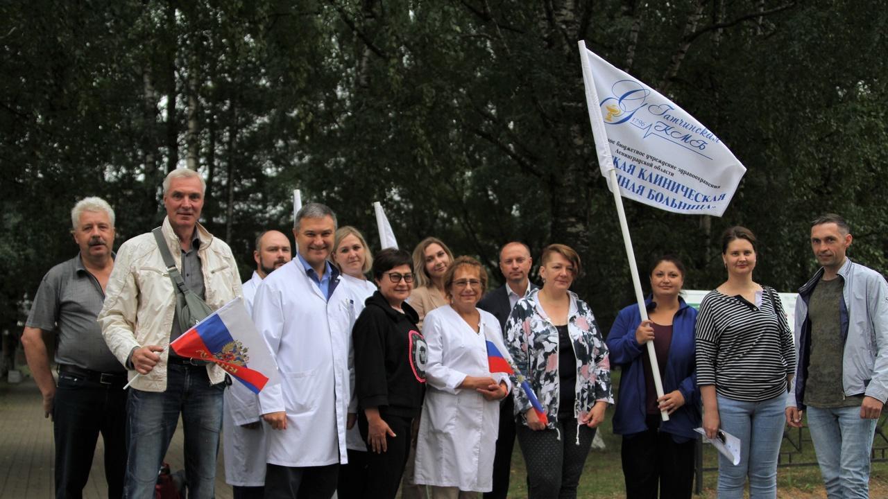 Новая команда медиков отправилась в Енакиево