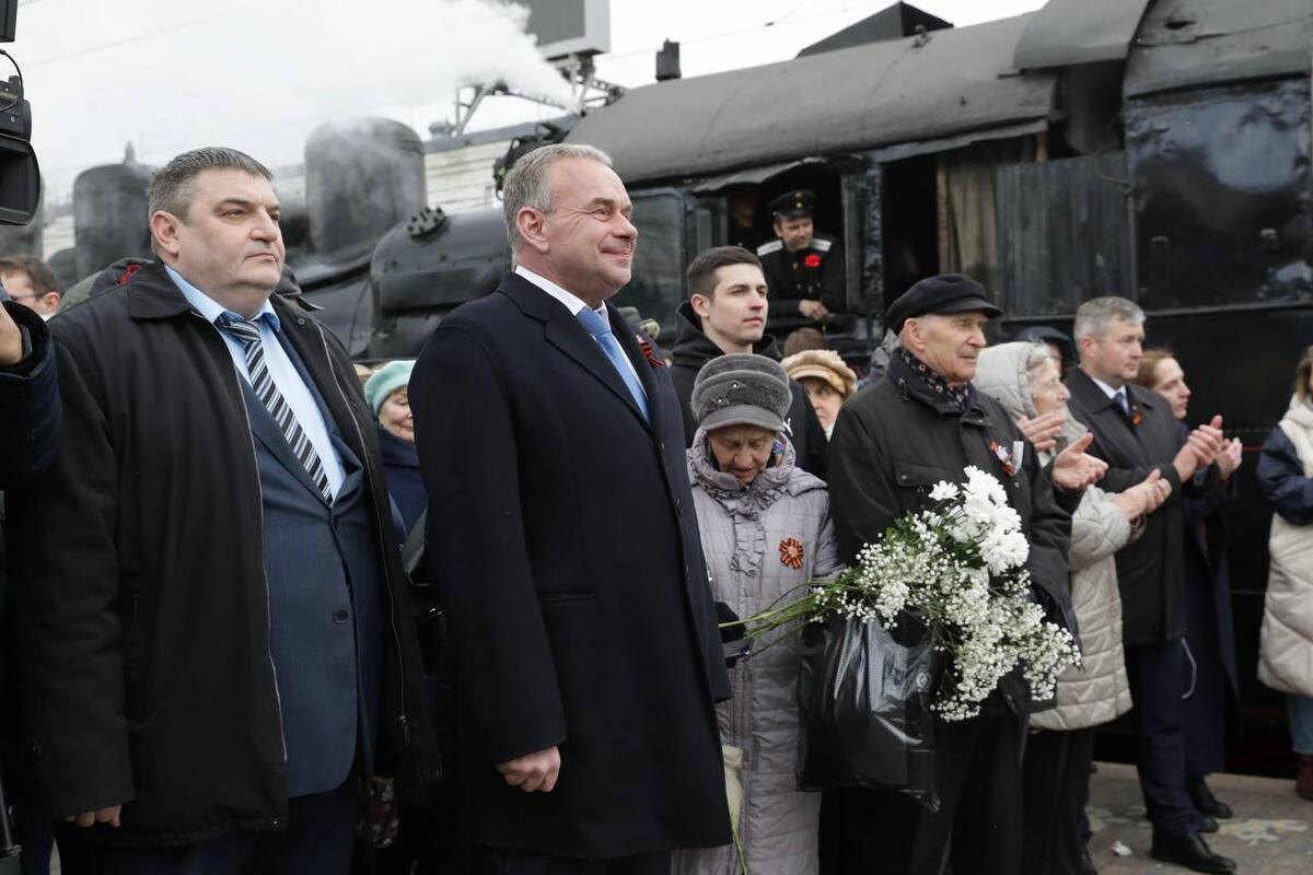 Художественная постановка с участием железнодорожной ретротехники была  представлена в Санкт-Петербурге - Гатчинская правда