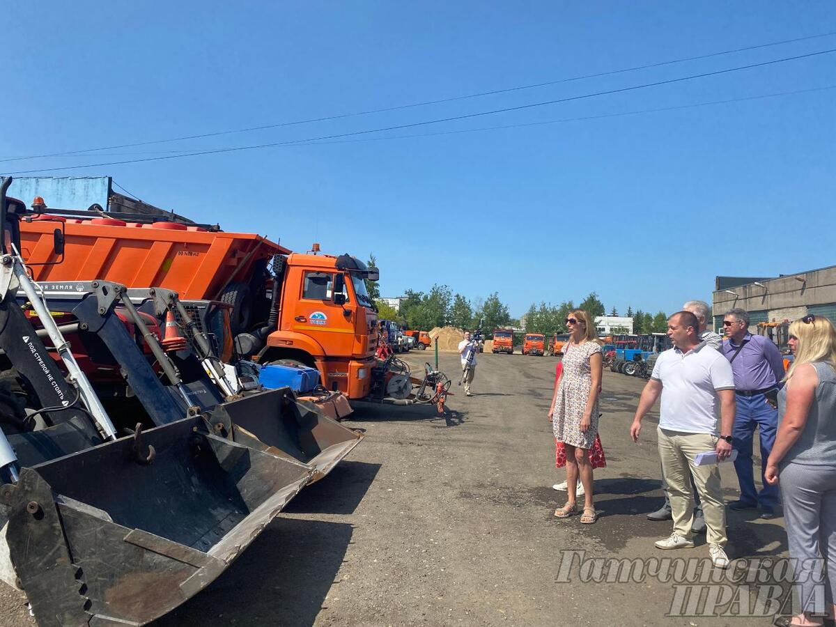 УБДХ: на страже чистоты в Гатчине | 04.07.2023 | Гатчина - БезФормата