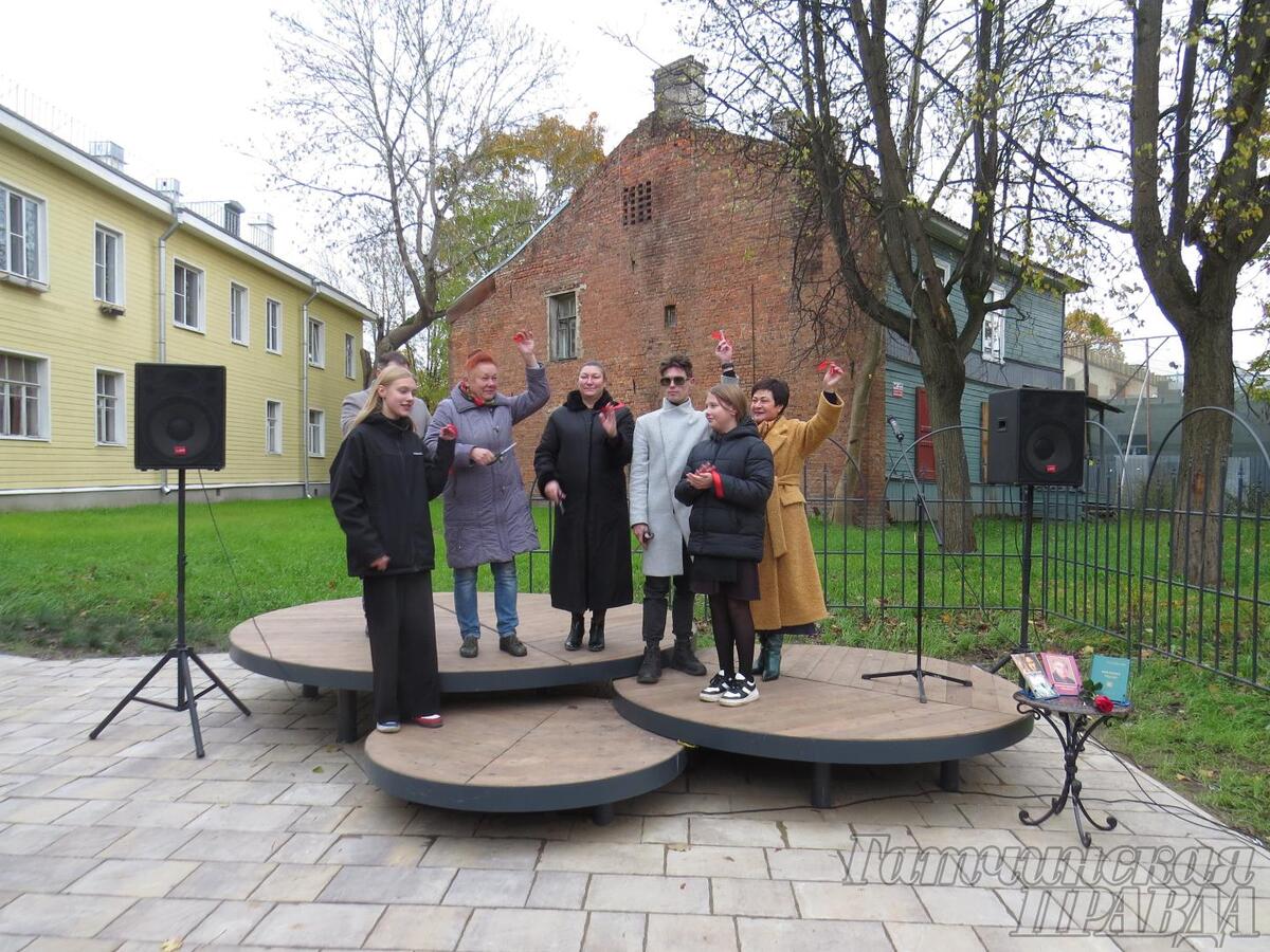 В Гатчине открылся сквер Николая Терентьева - Новости. Гатчина - Гатчинская  правда