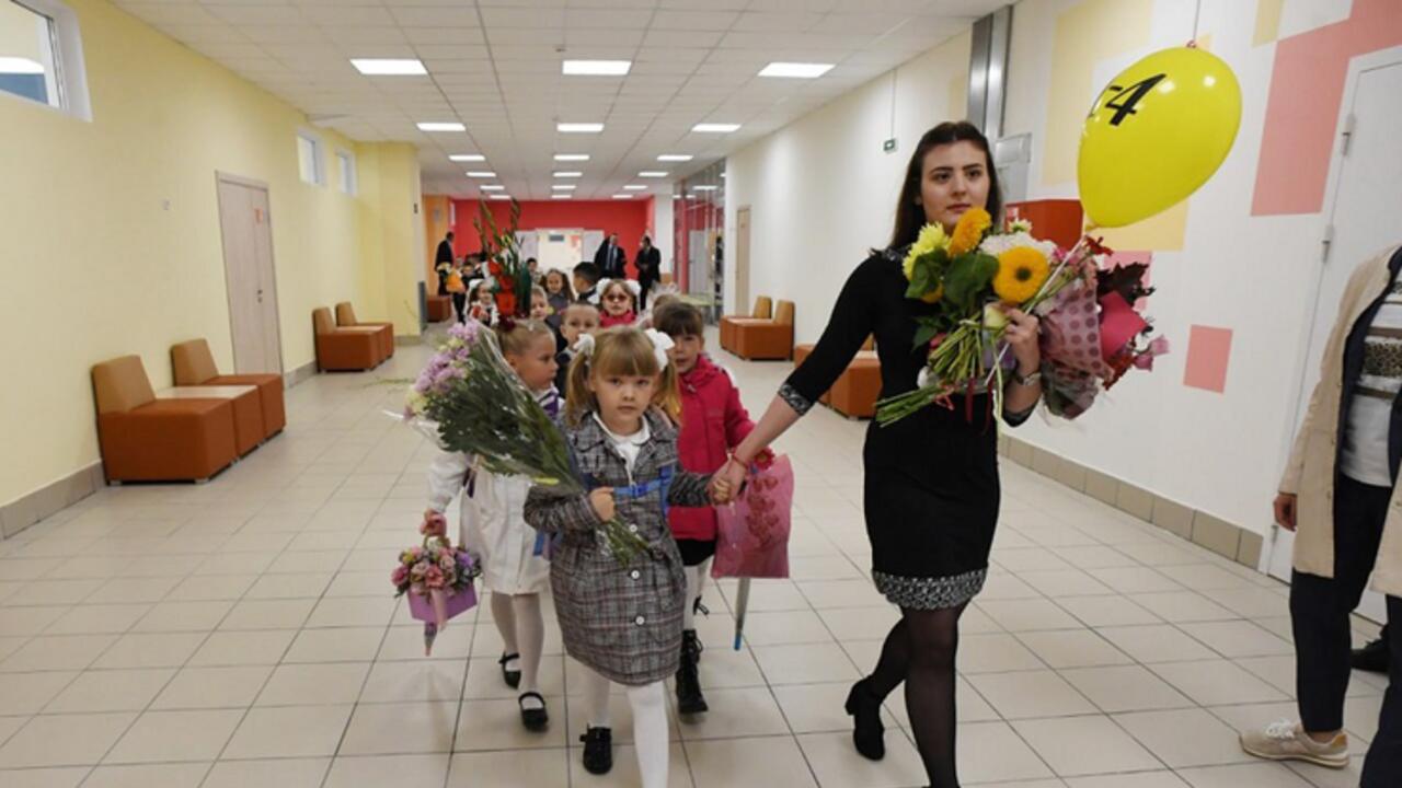 Молодых учителей поддержат в Ленинградской области