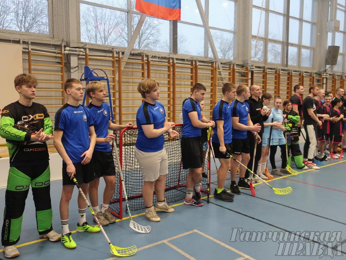 Флорбол объединил студентов в Гатчине - Гатчинская правда