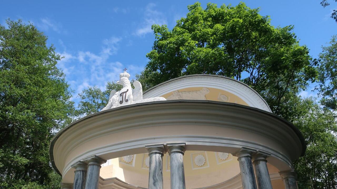 В Гатчине завершилась реставрация Павильона Орла