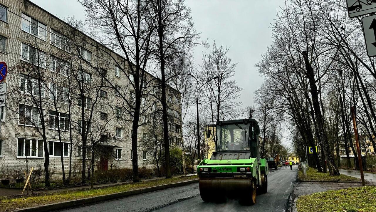 В Гатчине продолжается ремонт дорог