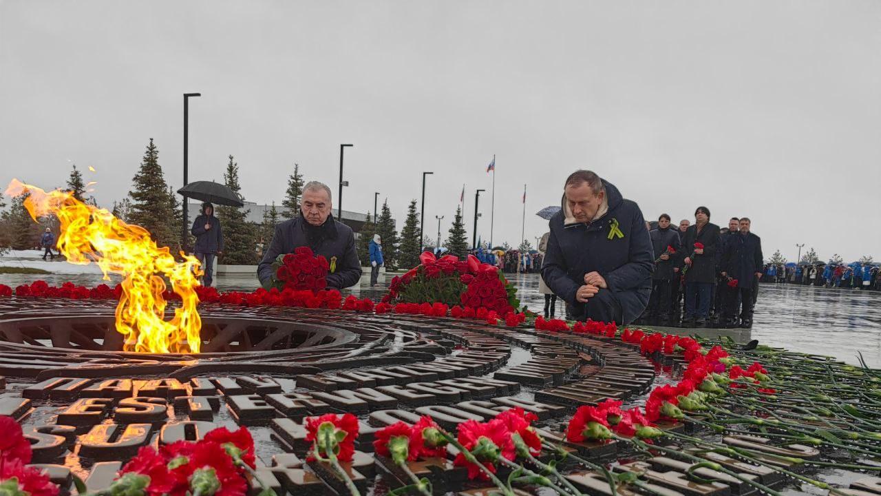 «Слава, которой не будет конца!»: Торжественно-траурная церемония в Зайцево