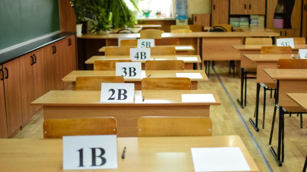 У выпускников девятых классов начались резервные дни сдачи ОГЭ