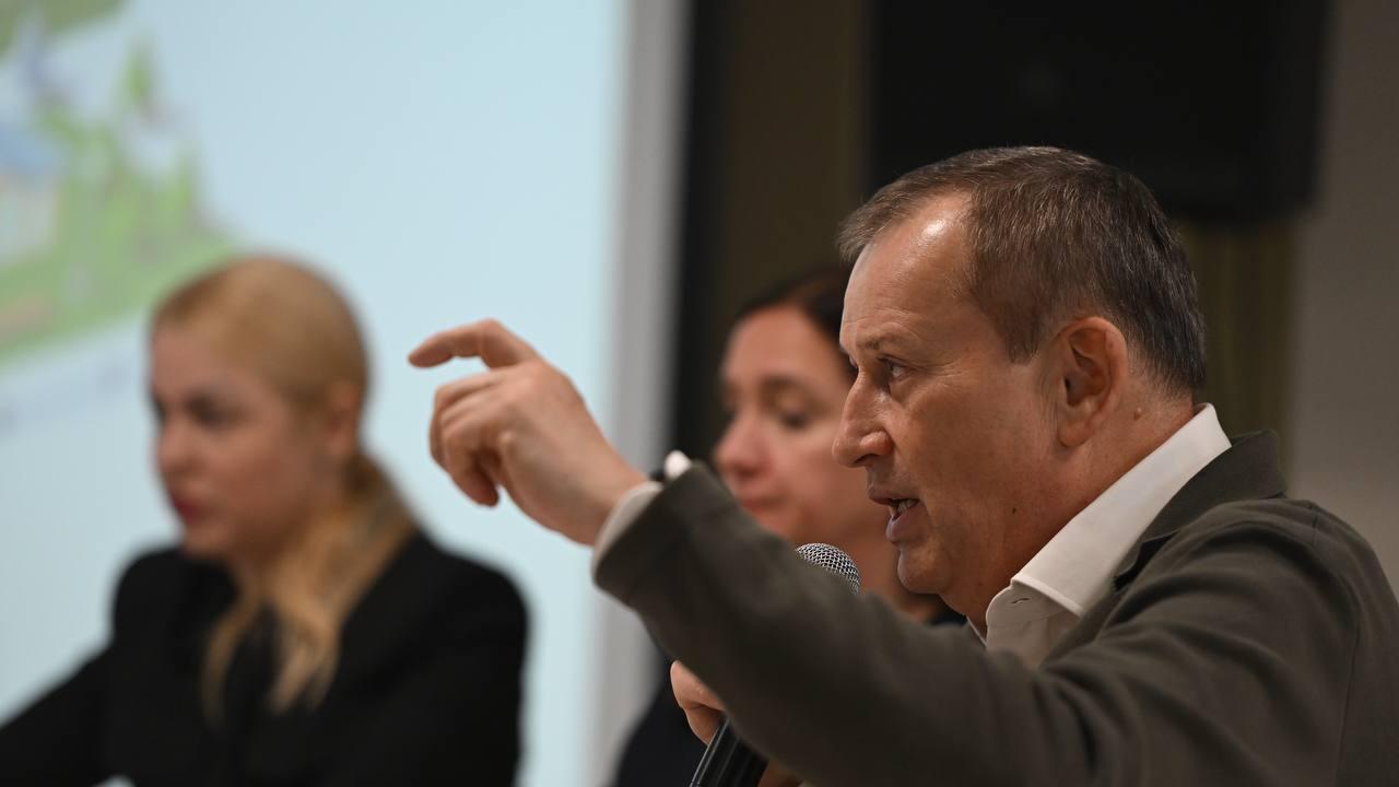 Ленобласть трудоустроит больше ветеранов СВО