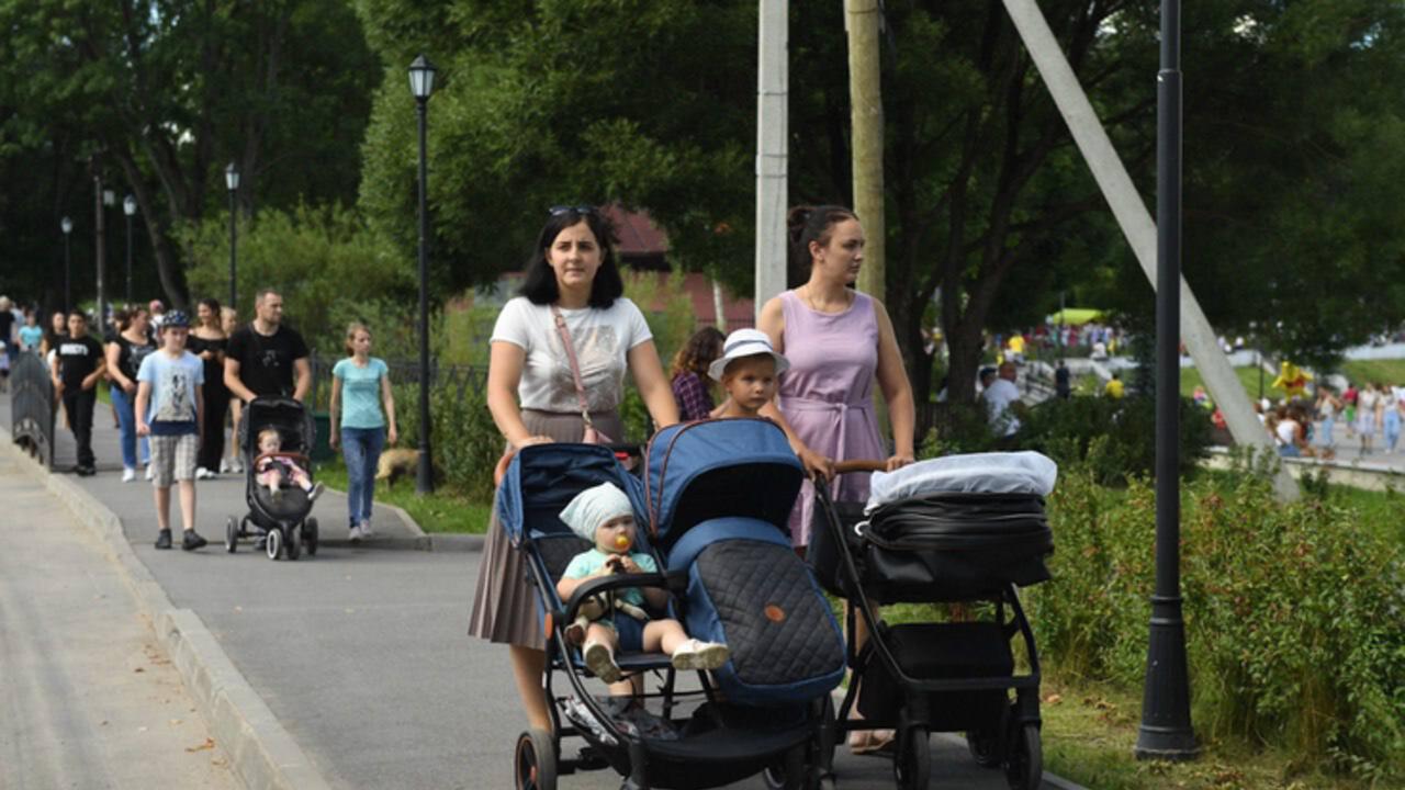 Ленобласть продлевает программу регионального материнского капитала до 2030 года