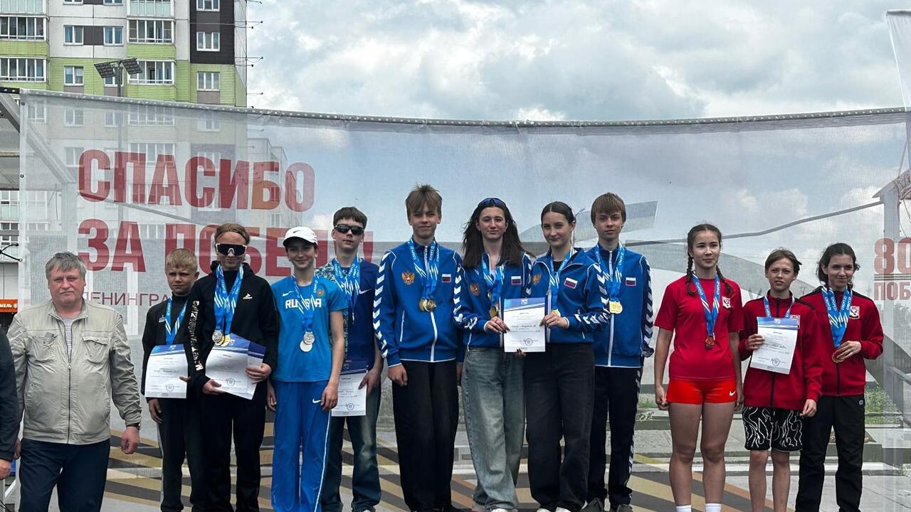 Коммунарские легкоатлеты на Первенстве Ленобласти