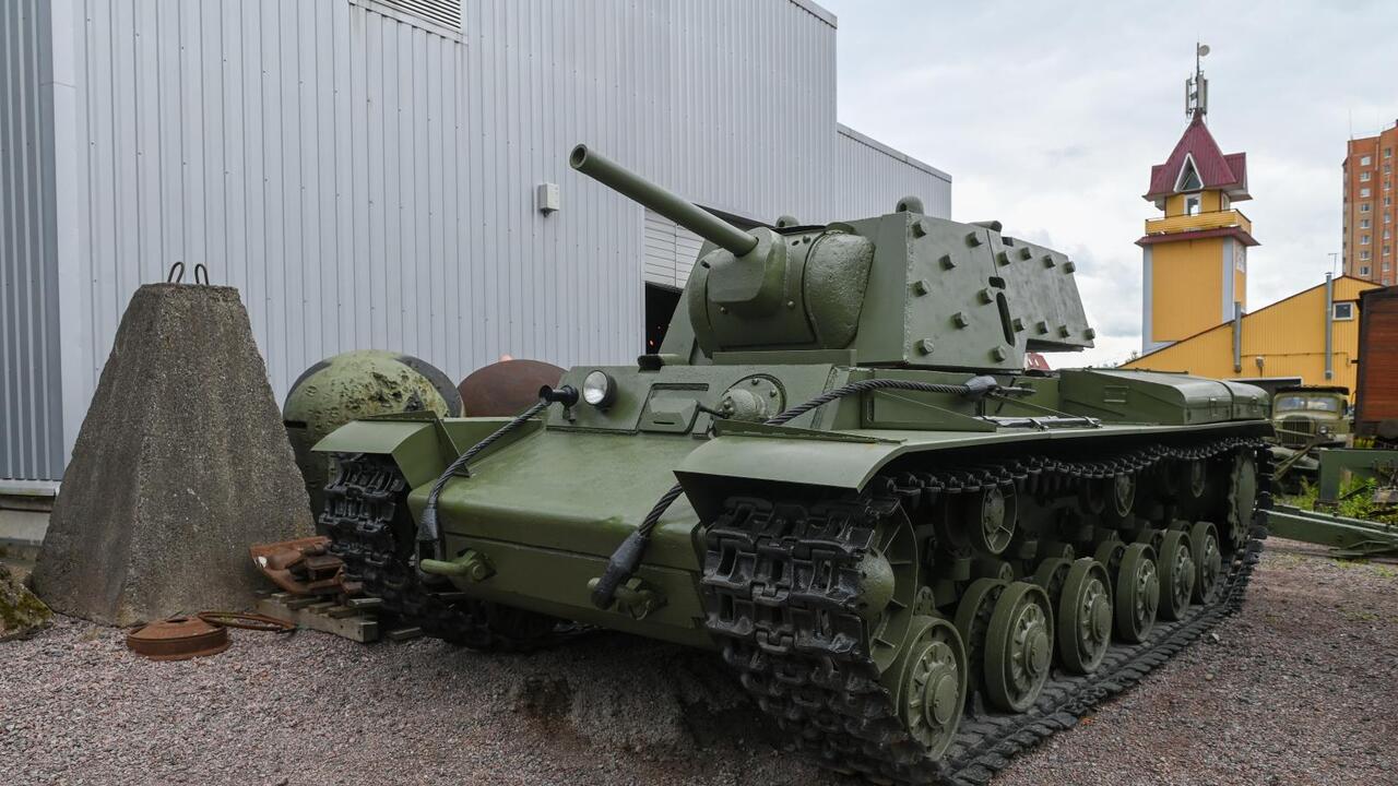 В Войсковицах установят исторический танк КВ-1