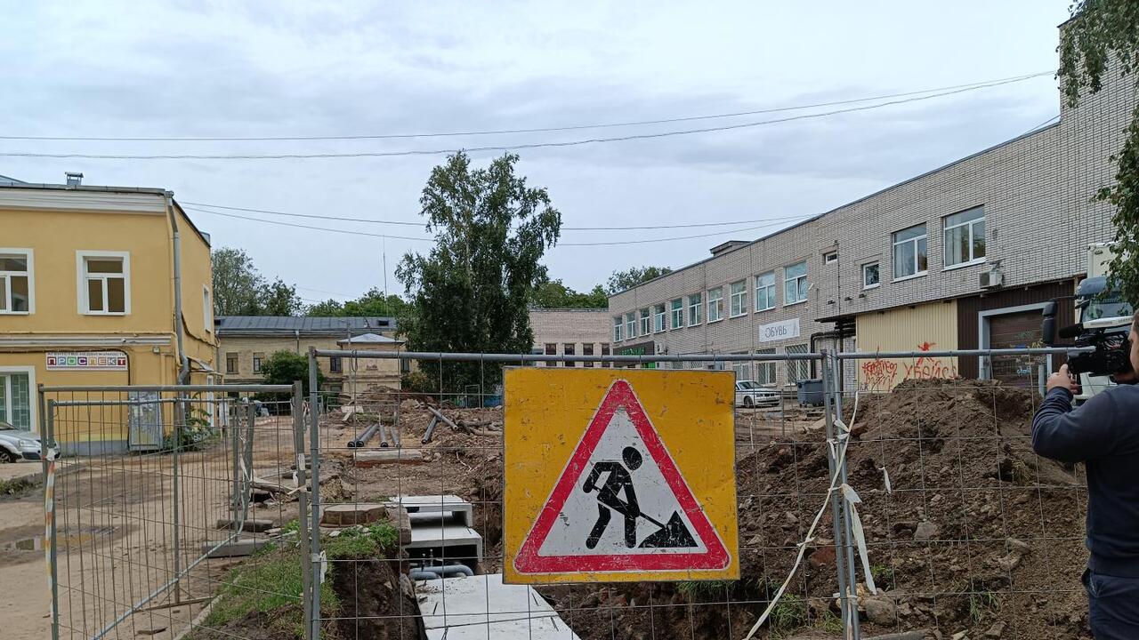 Гатчинские дворы преображаются – медленно, но верно