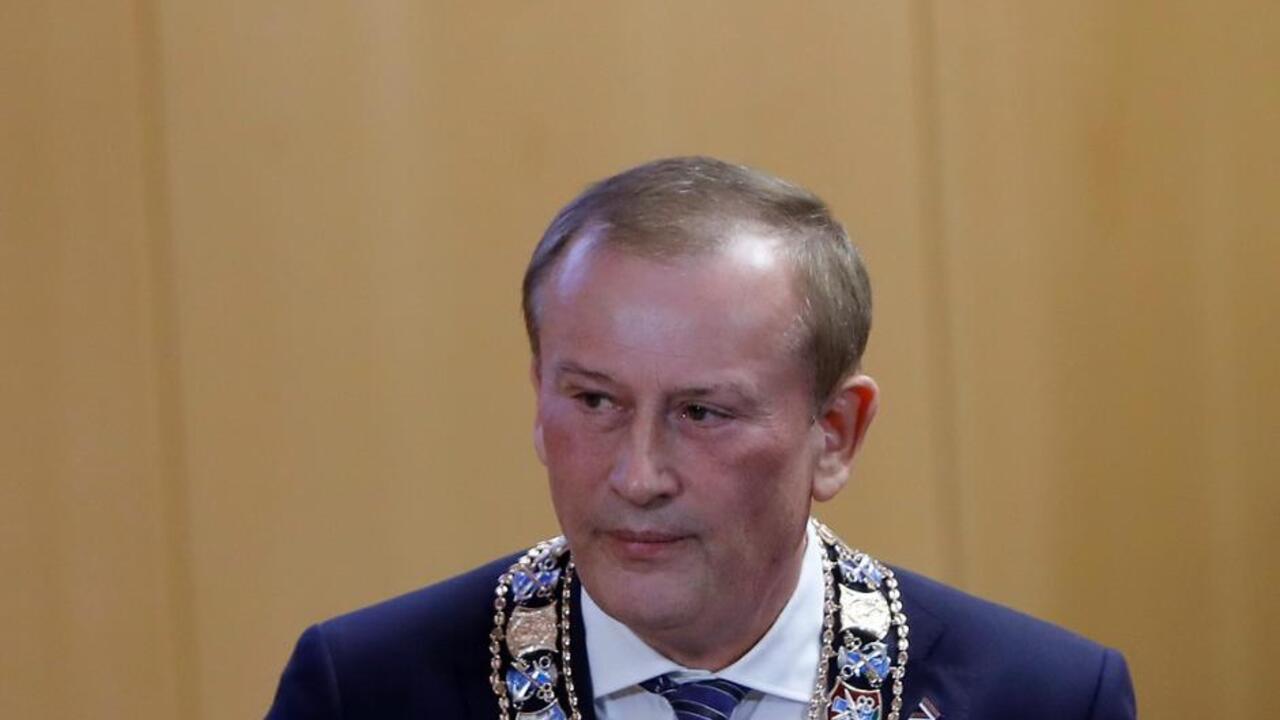 Александр Дрозденко принёс присягу и официально вступил в должность главы региона