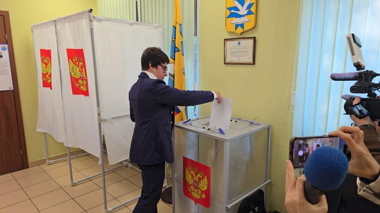 Выбора губернатора Ленинградской области проходят активно