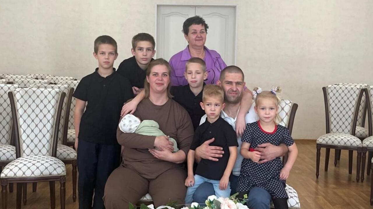 Большая радость  быть папой шести детей
