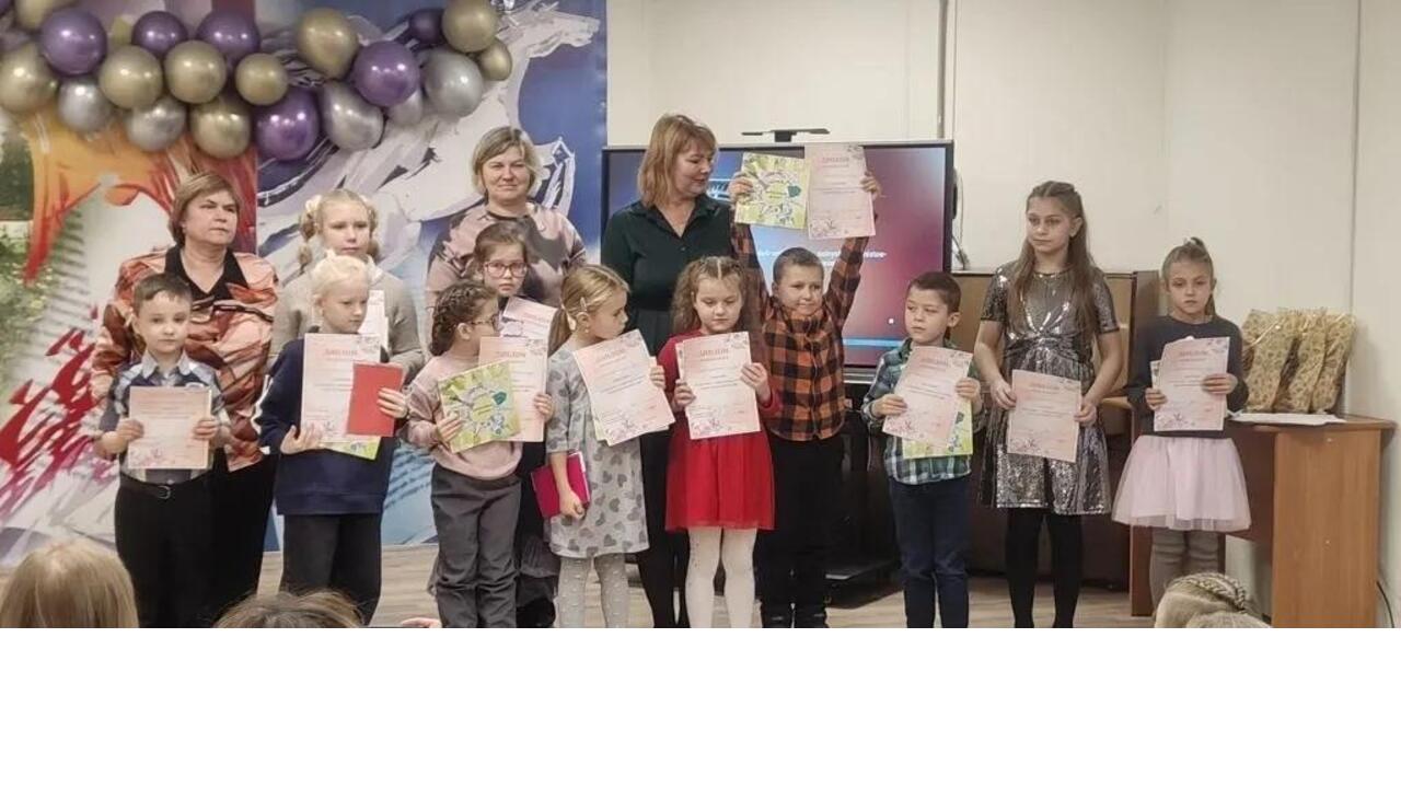 «Души материнской свет»: праздник в детской библиотеке Гатчины