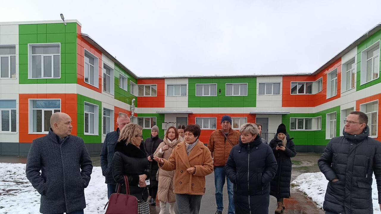 Войсковицы: стадион - на финишной прямой, амбулатория – на старте