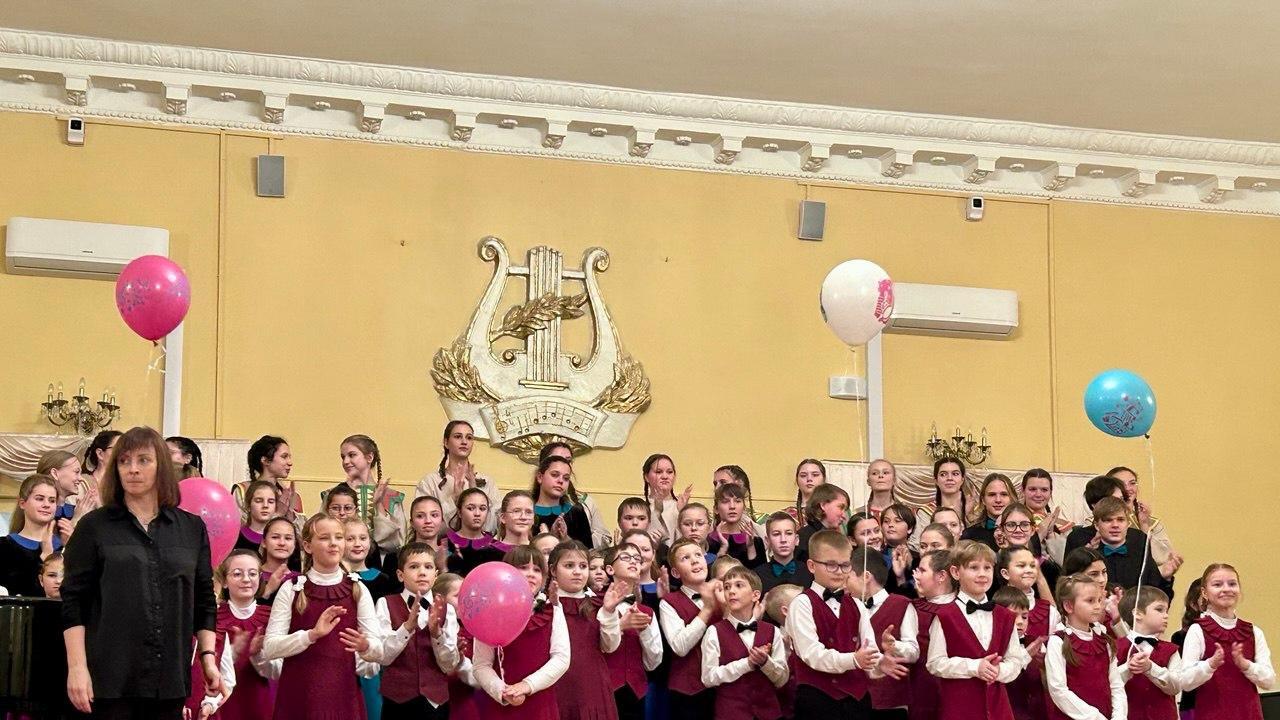 «Симфония звуков»: традиционный концерт «Апрель в ноябре»