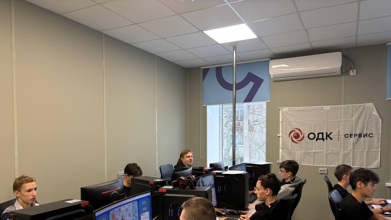 Команда Гатчины - в полуфинале всероссийского проекта «Кибердром»