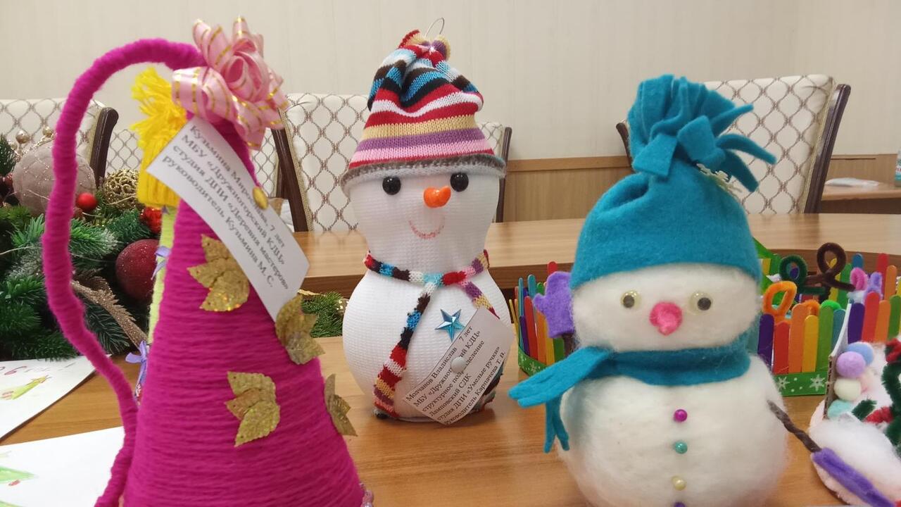 «Поздравление героя» - от гатчинских детей