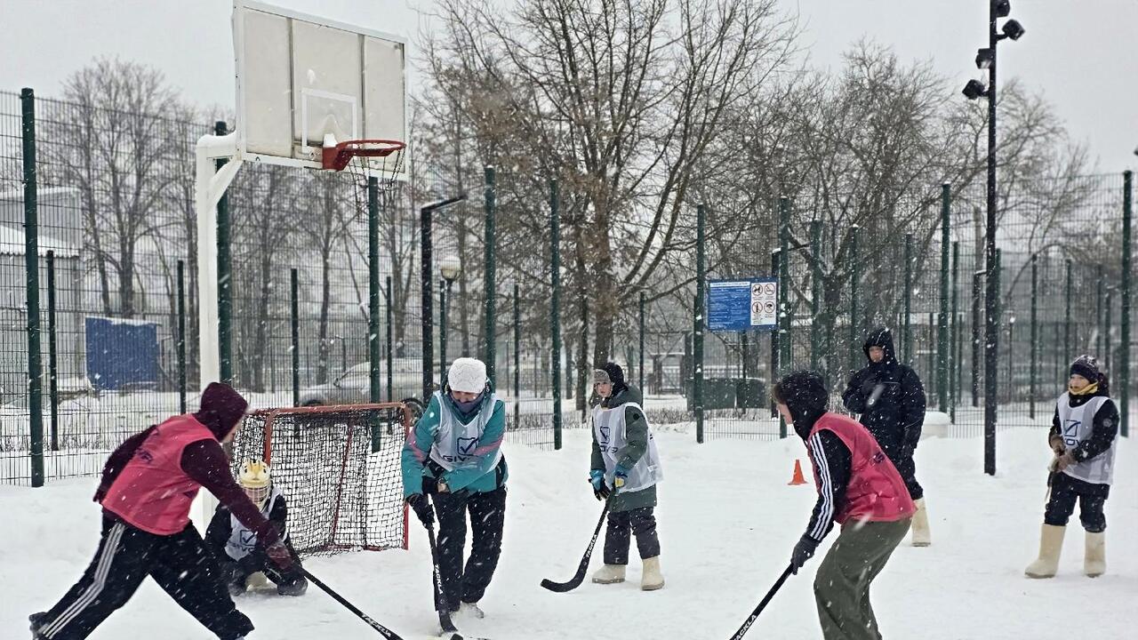 Хоккей в валенках – в столице Ленинградской области