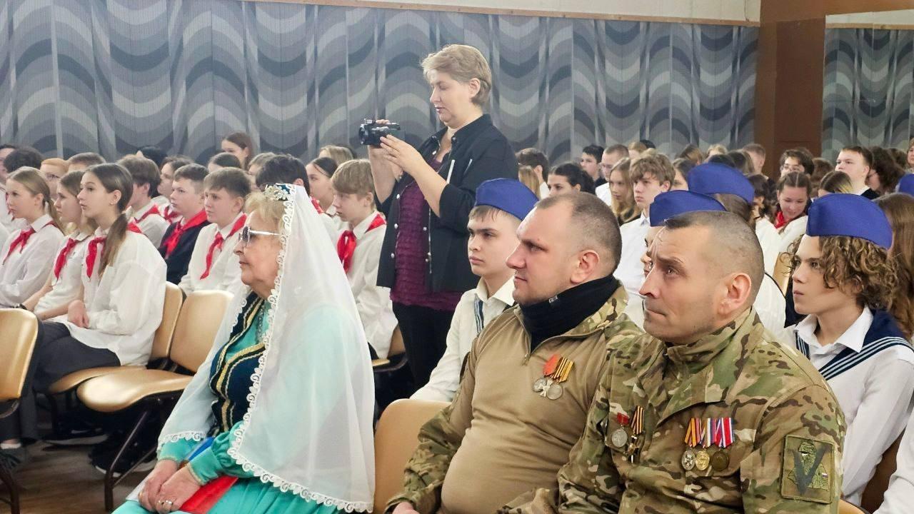 Линейка-открытие Года единства народов России