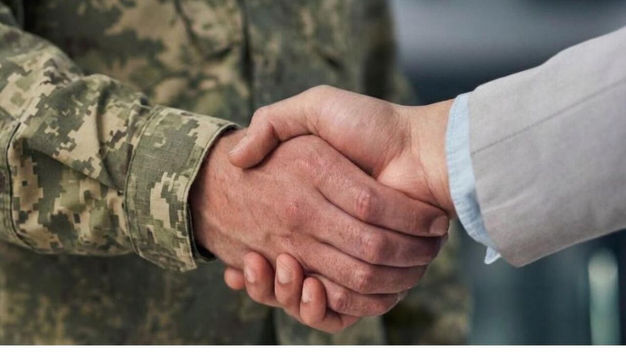 Развивающие свой бизнес участники СВО могут узнать о госзаймах в МФЦ Ленобласти