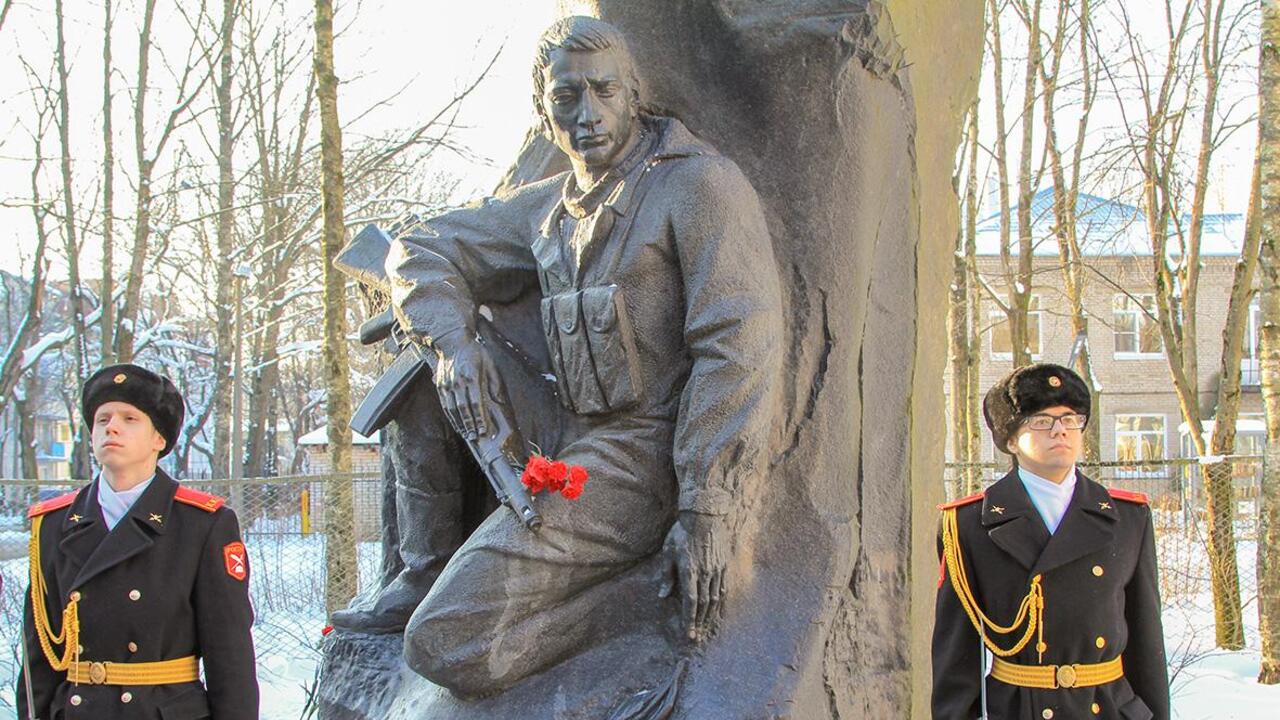 «Вспомним, товарищ, мы Афганистан…»