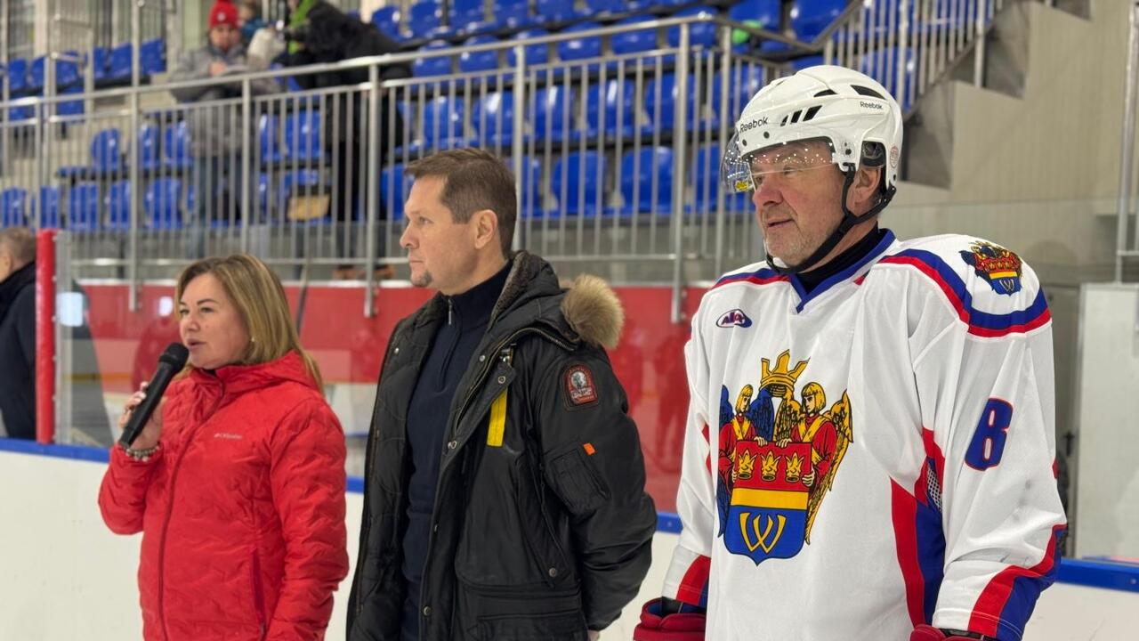 Хоккеисты-ветераны встретились во Всеволожске