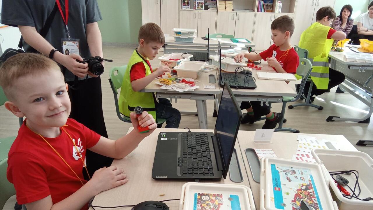 Гатчина поздравляет 11 юных мастеров