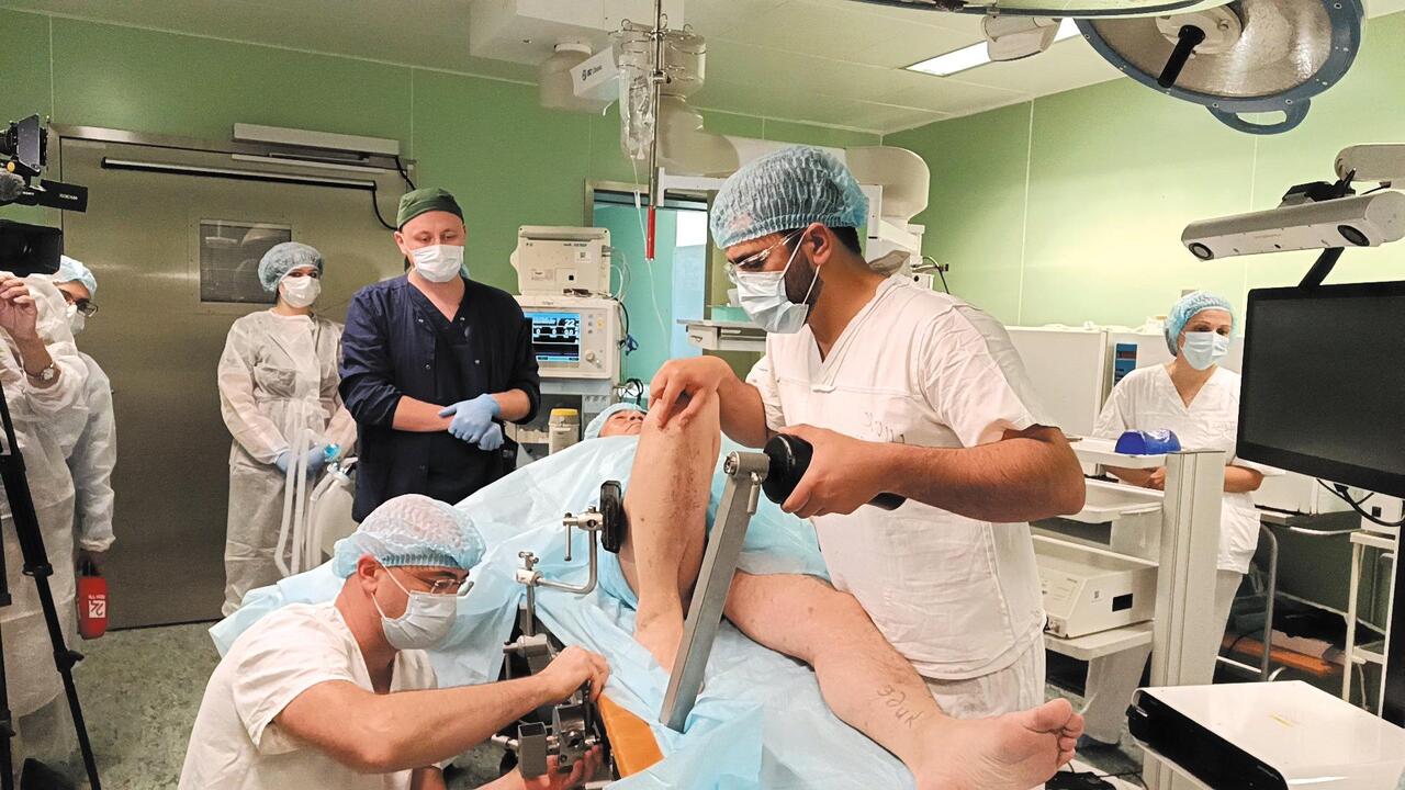 Замена колена – с ассистентом-роботом