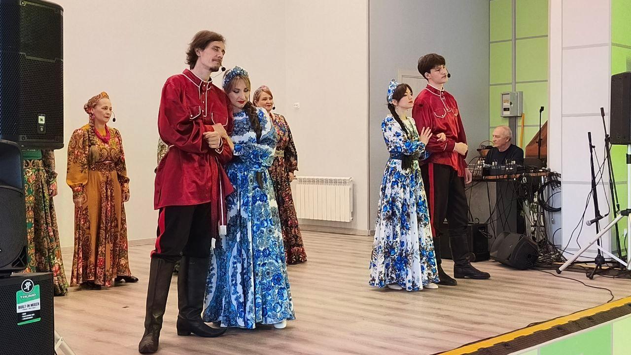 Поделись с другими добротой и творчеством!