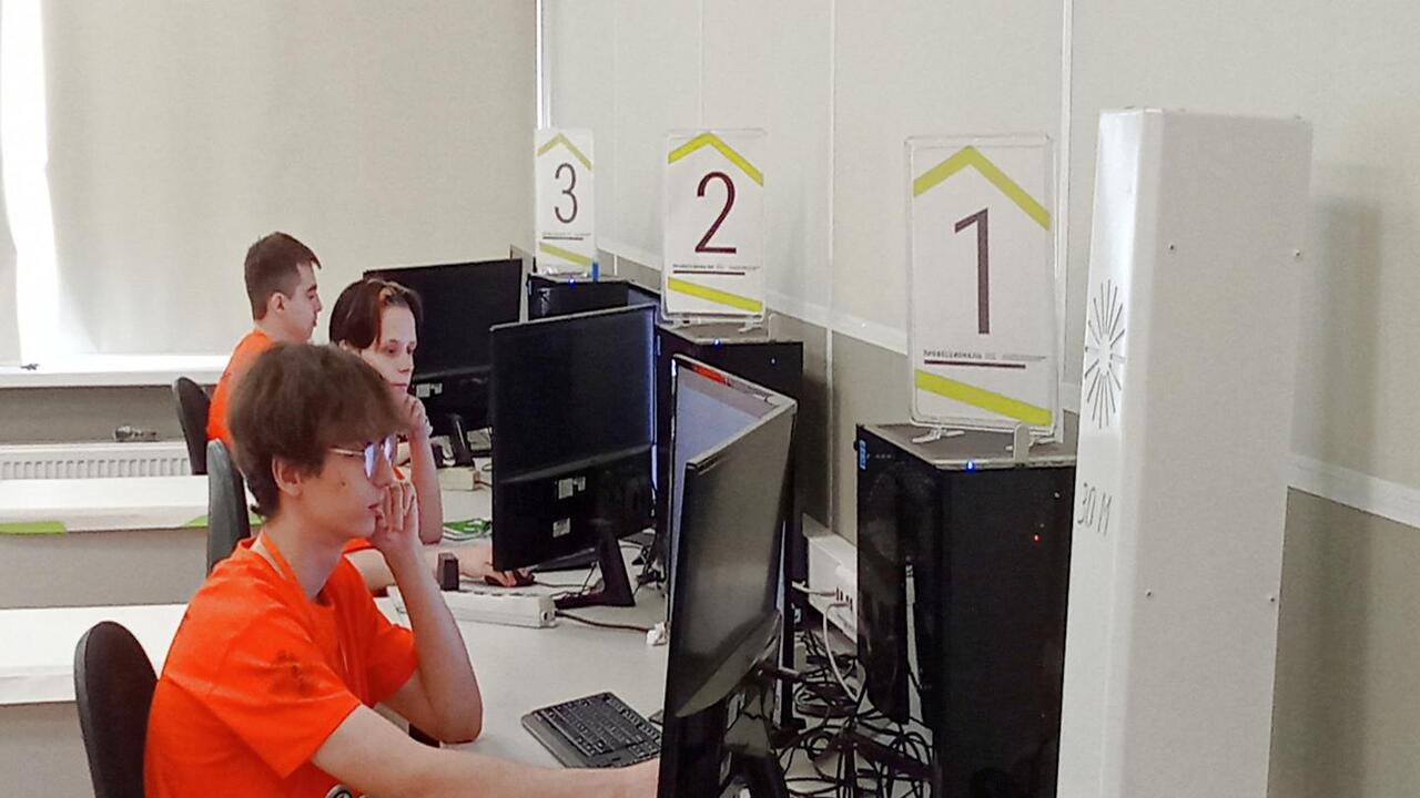 В Гатчине проходит региональный этап чемпионата высоких технологий