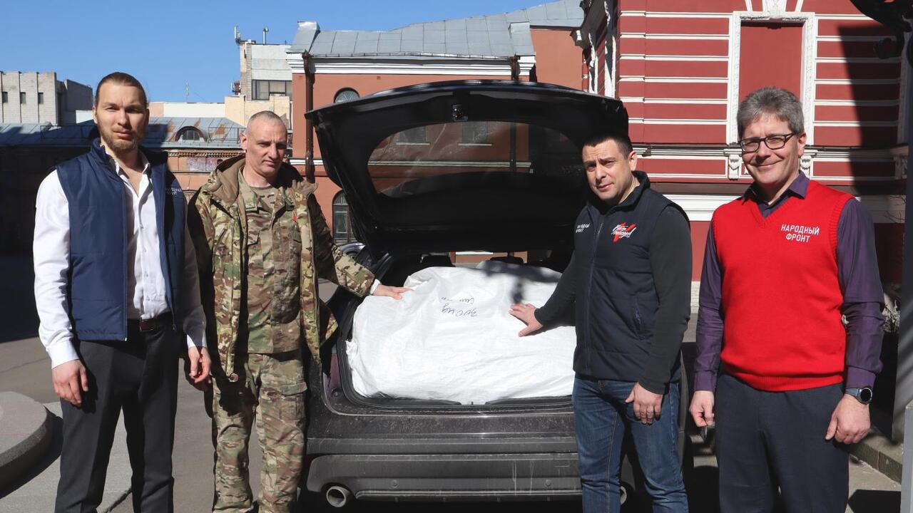 По воде – к победе: Народный фронт передал бойцам лодки