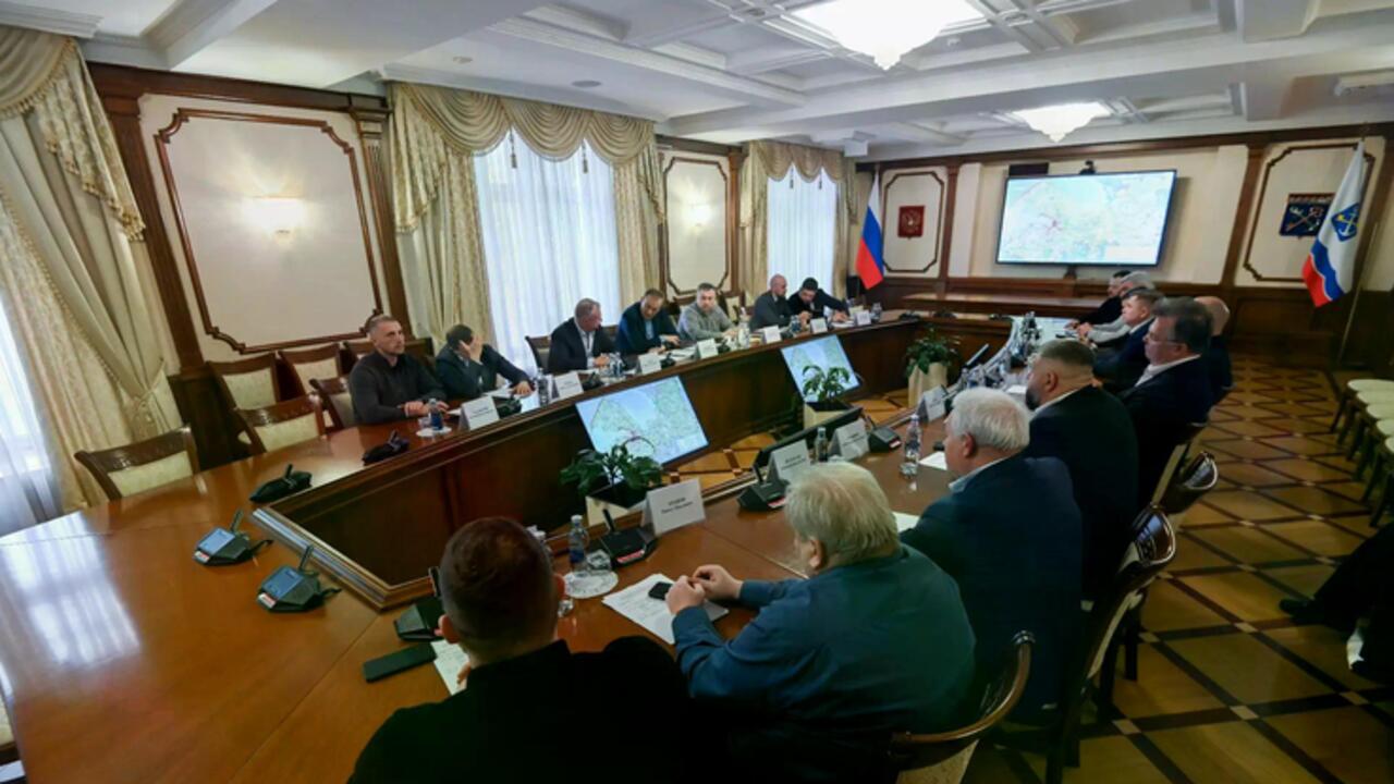 В Ленинградской области сохраняют дороги