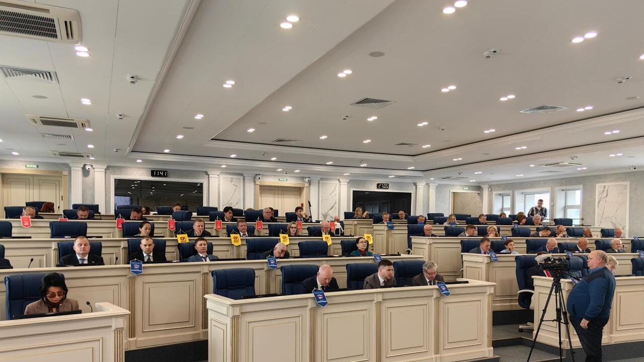 Депутаты Ленобласти выступили за возврат транспортных и коммунальных льгот для полицейских: «Престиж службы должен подкрепляться гарантиями»