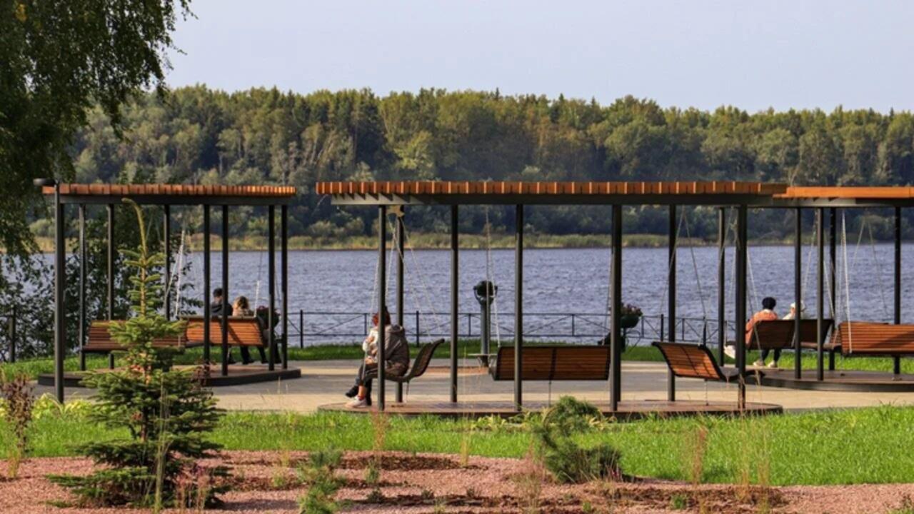 Ленобласть благоустраивает пространства у водоёмов