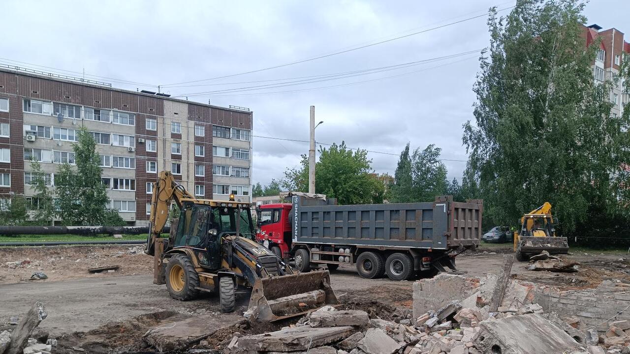 Убираем рудименты: 48 гаражей на Рощинской снесли